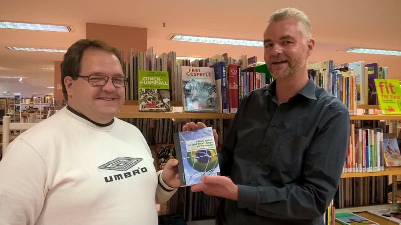 Buch „Fußball global“ für breites Publikum