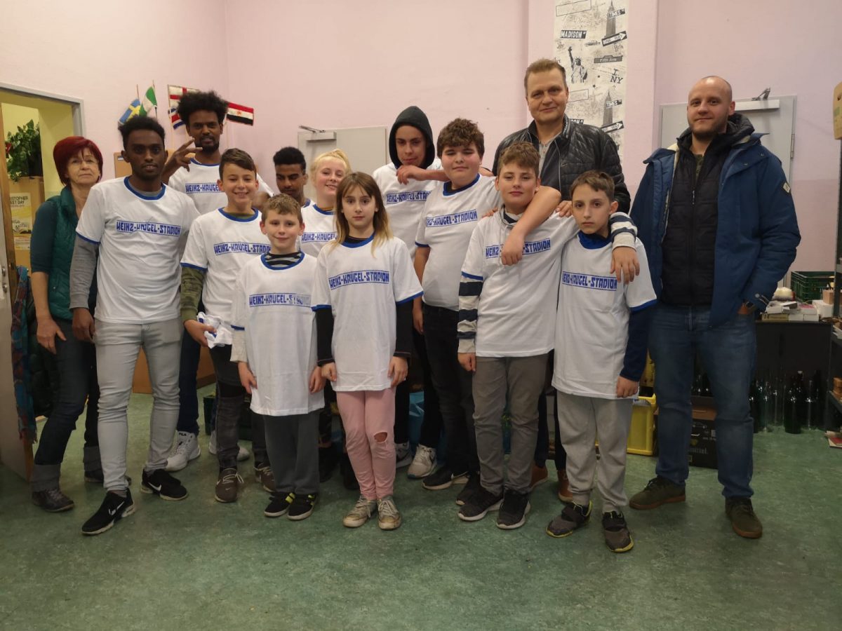 Block U spendet T-Shirts